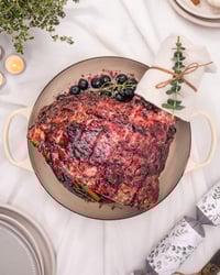 Blueberry glazed Christmas ham _Hero2_HR-1002539